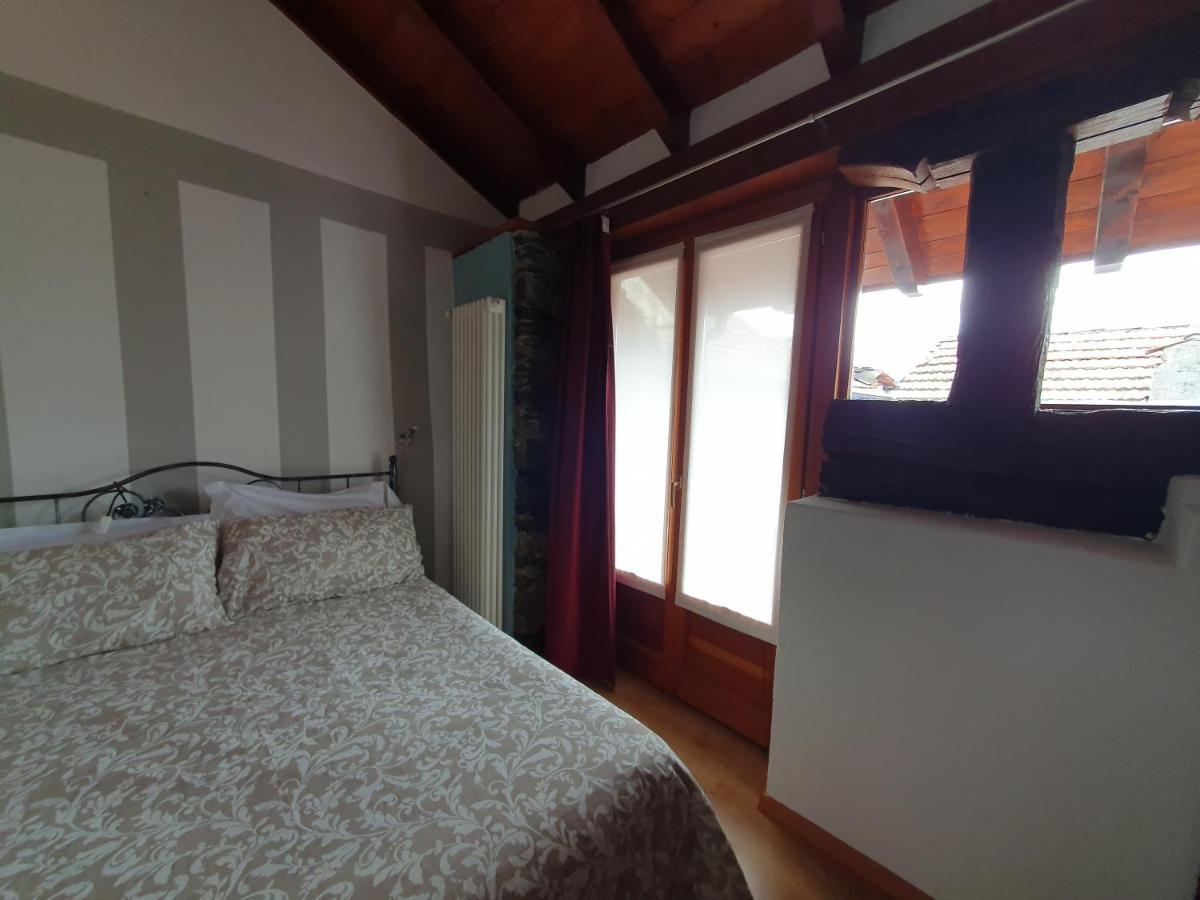 Appartamenti Vacanze E Camere Roccetta Fiorita Pettenasco Ngoại thất bức ảnh